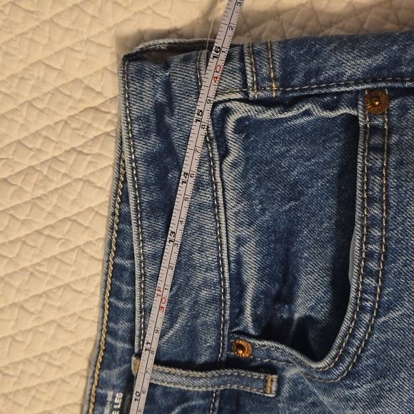 Old Navy Wide Leg Jeans - Picture 14 of 17